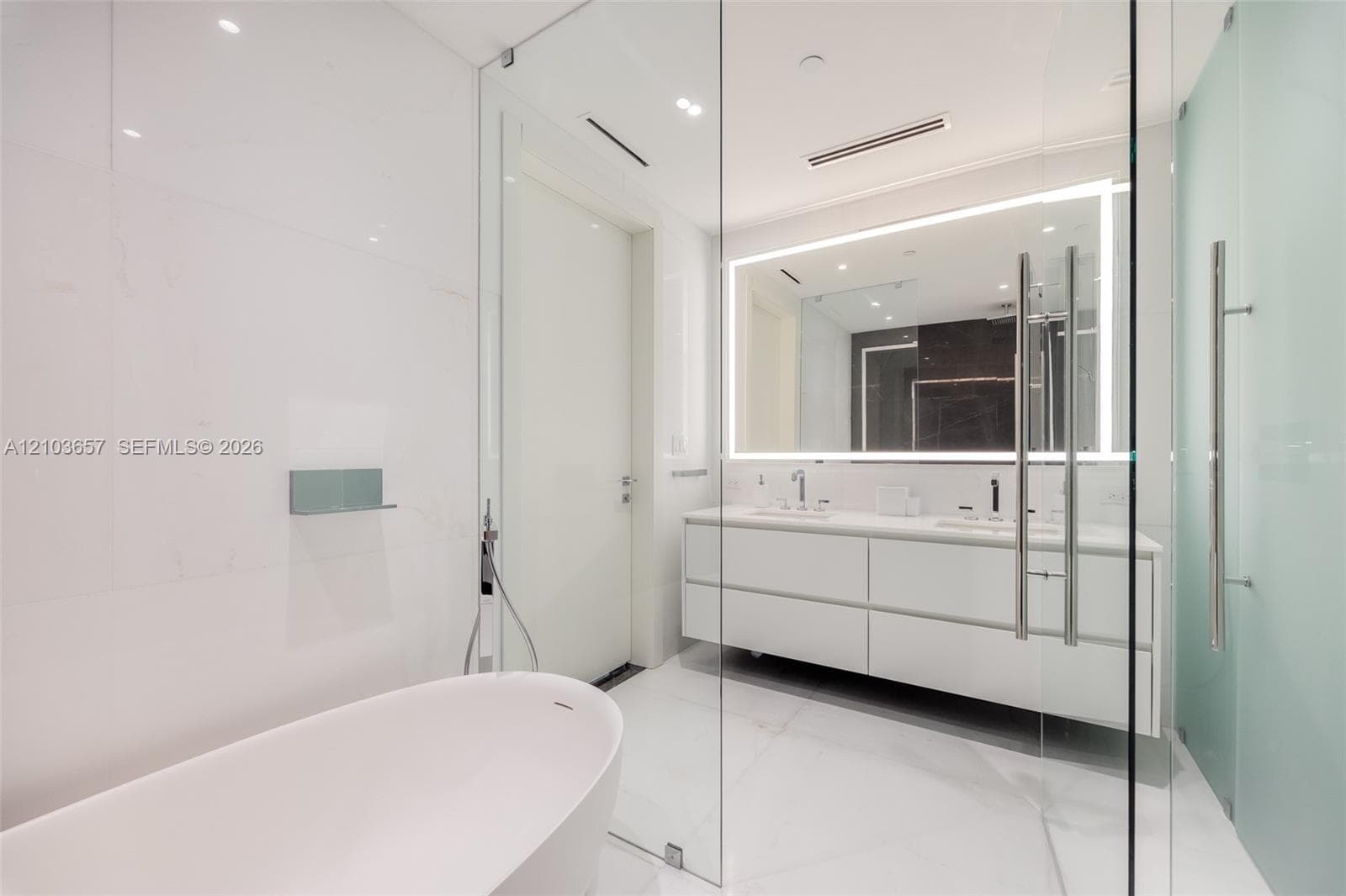 Aston Martin Residences · #5205W in Miami - Photo 21