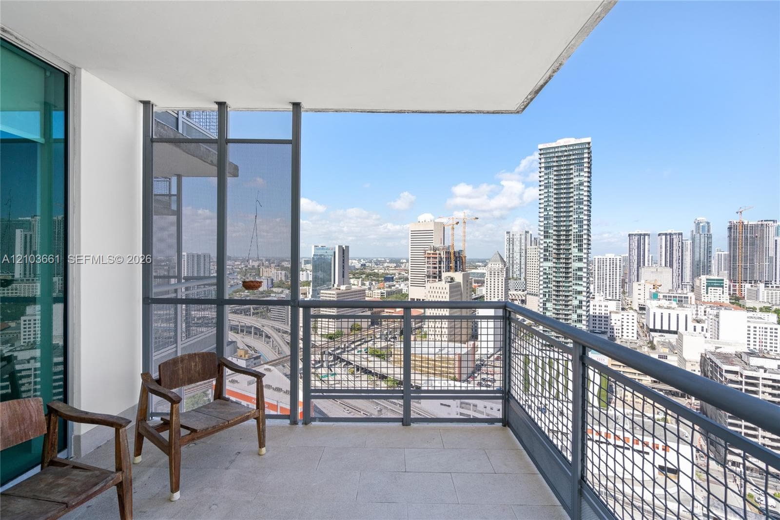 Wind at Riverfront · #3303 in Miami - Photo 6