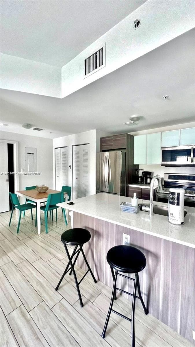 Emilia Edgewater · #502 in Miami - Photo 7
