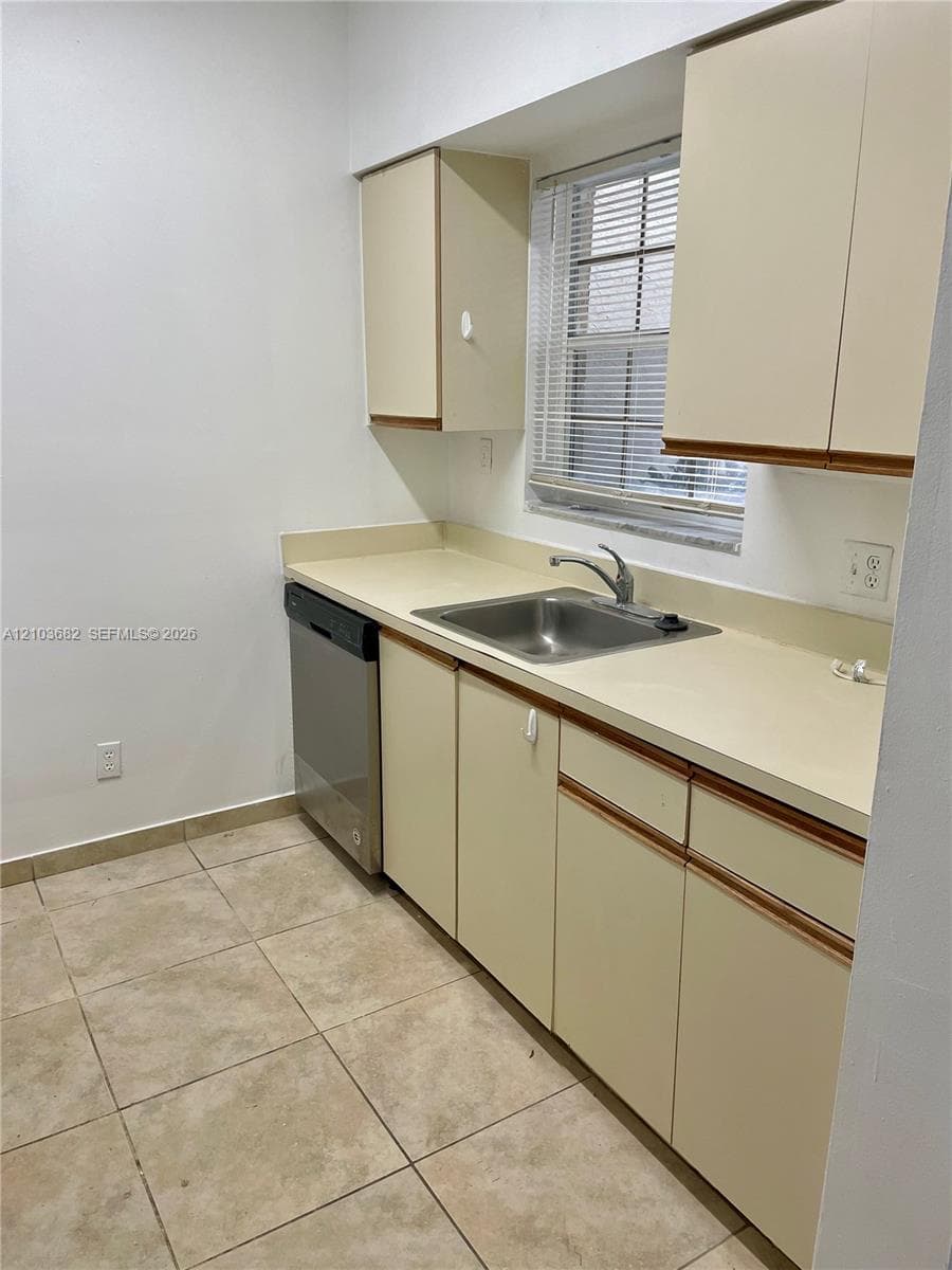 WATERS EDGE AT DEERFIELD · #I11 in Deerfield Beach - Photo 6