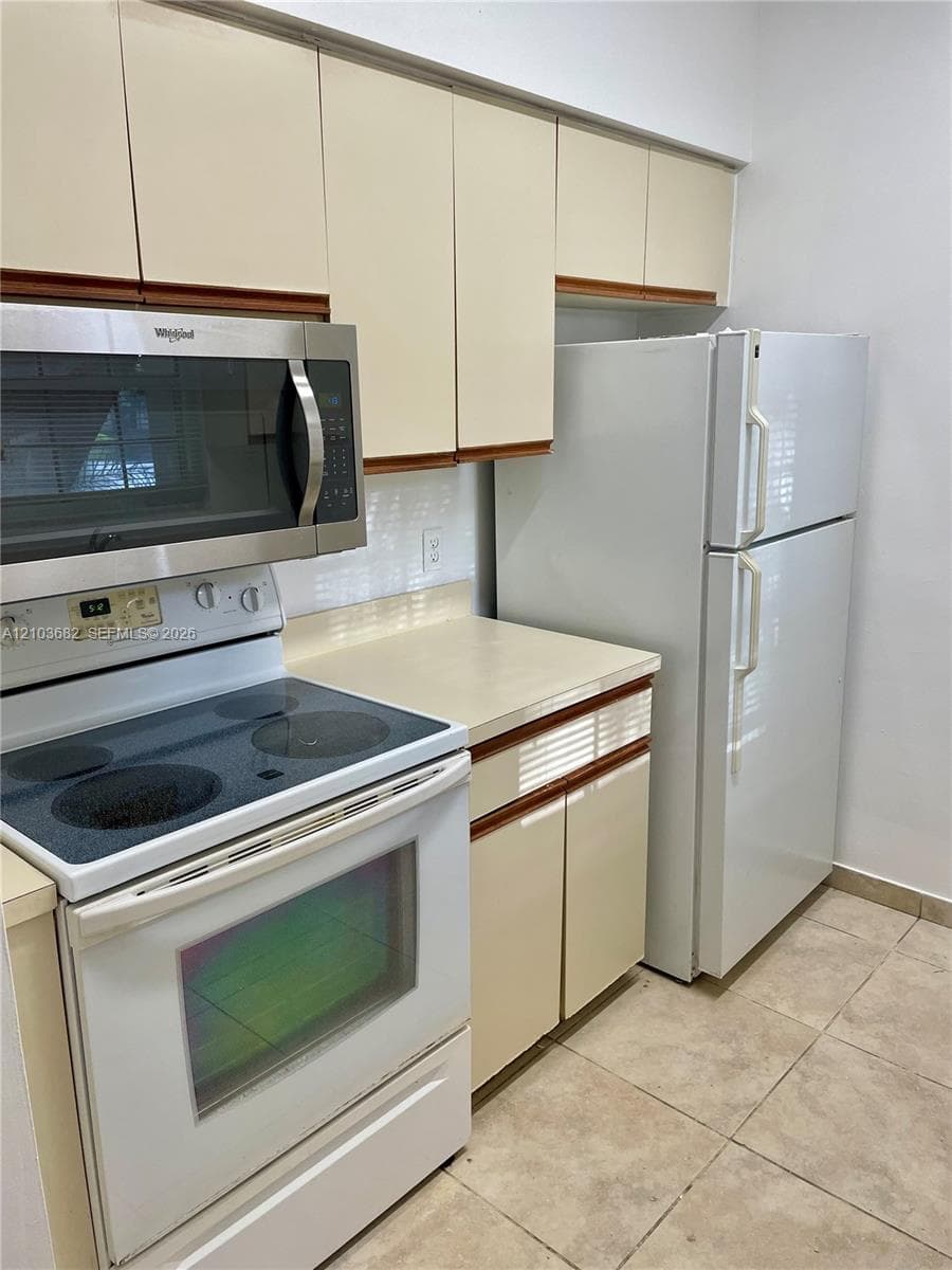 WATERS EDGE AT DEERFIELD · #I11 in Deerfield Beach - Photo 5