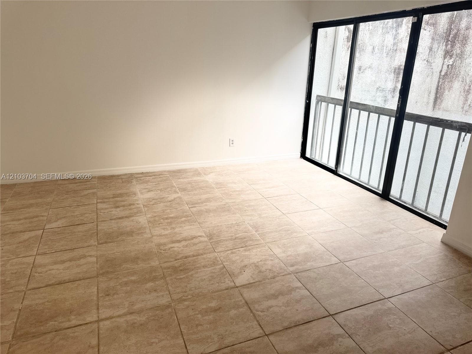 SONOMA LAKE CONDO · #205 in Miami - Photo 4