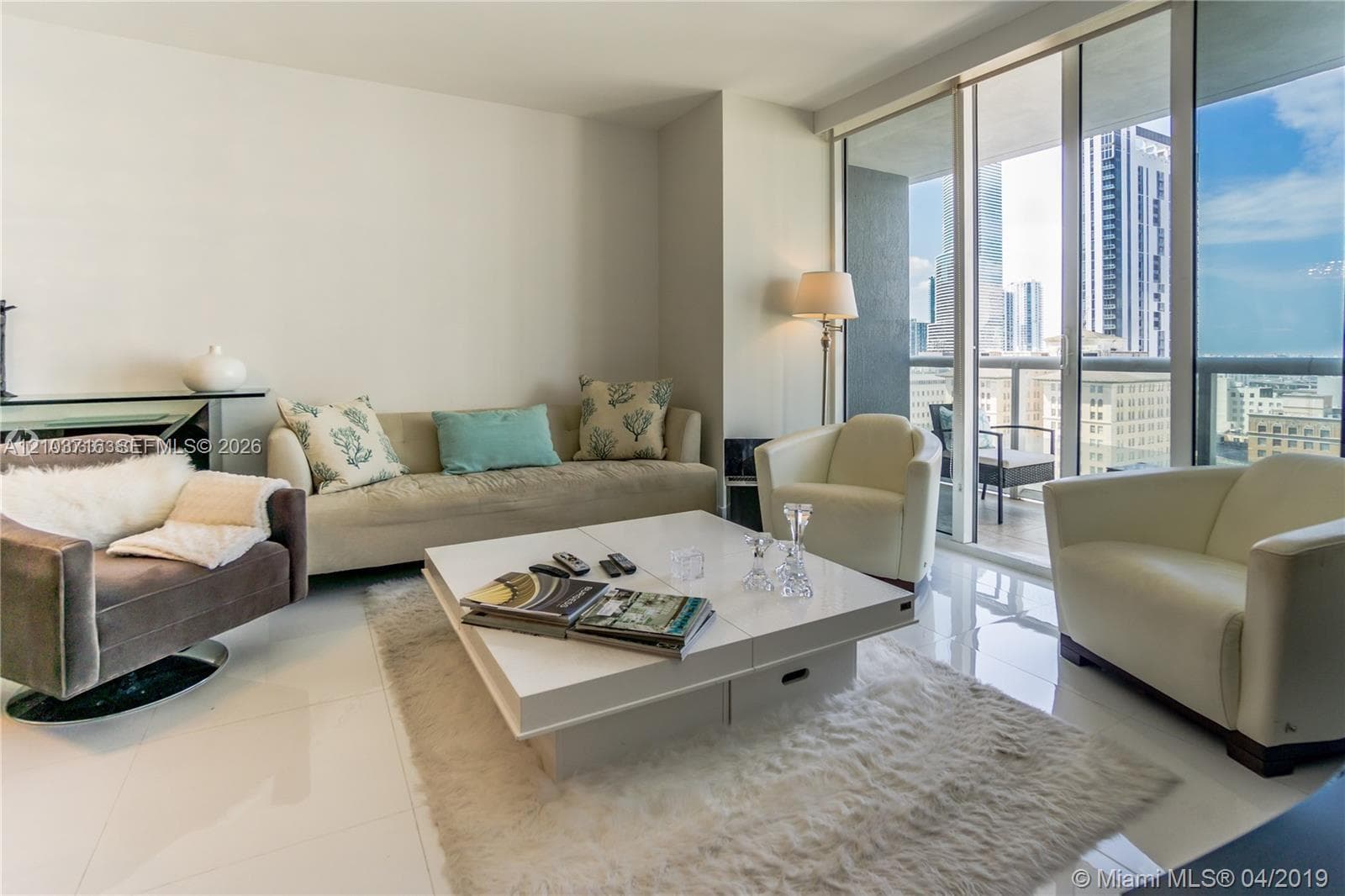 50 Biscayne · #1807 in Miami - Photo 2