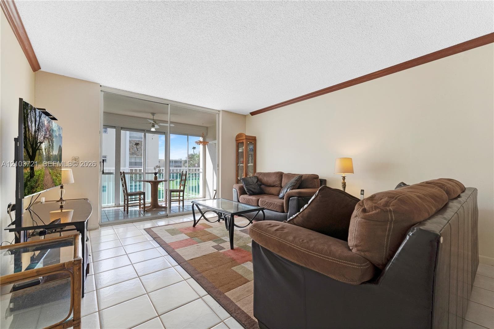 MEADOWBROOK LAKES CONDO · #303 in Dania Beach - Photo 12