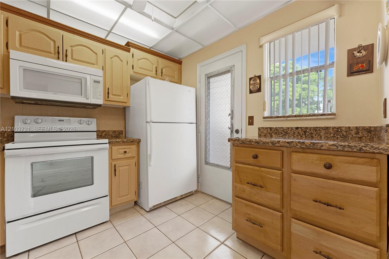 MEADOWBROOK LAKES CONDO · #303 in Dania Beach - Photo 5