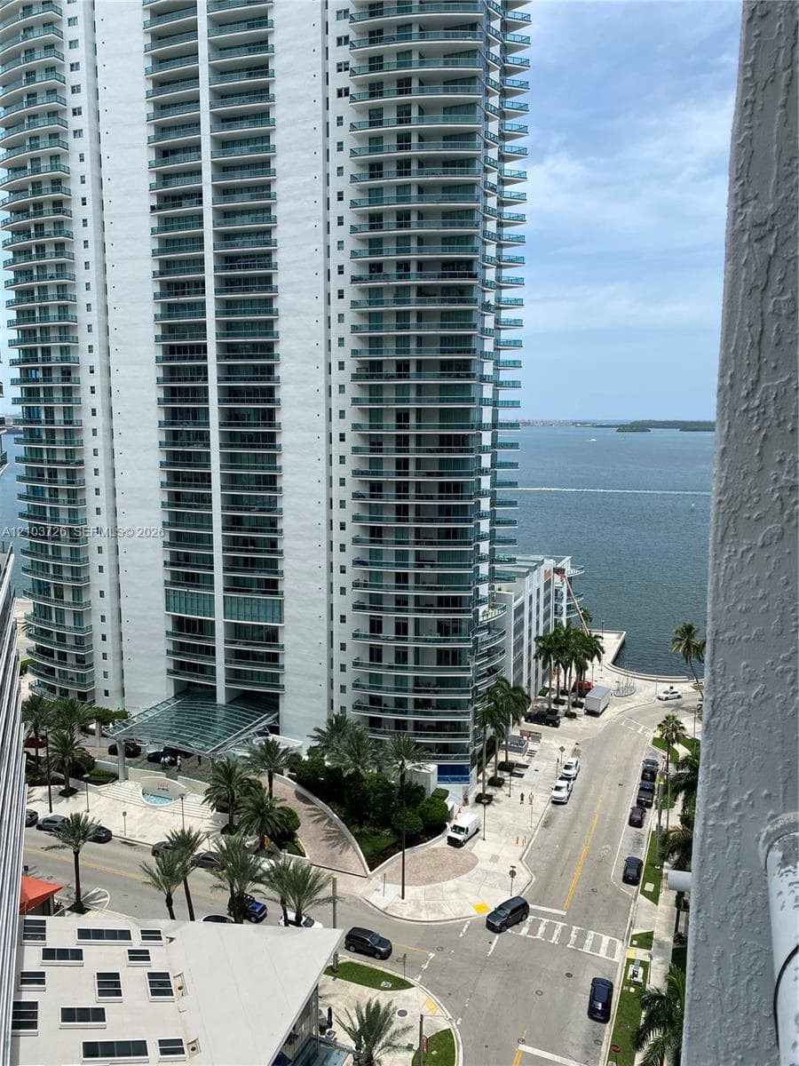 The Sail · #1908 in Miami - Photo 31