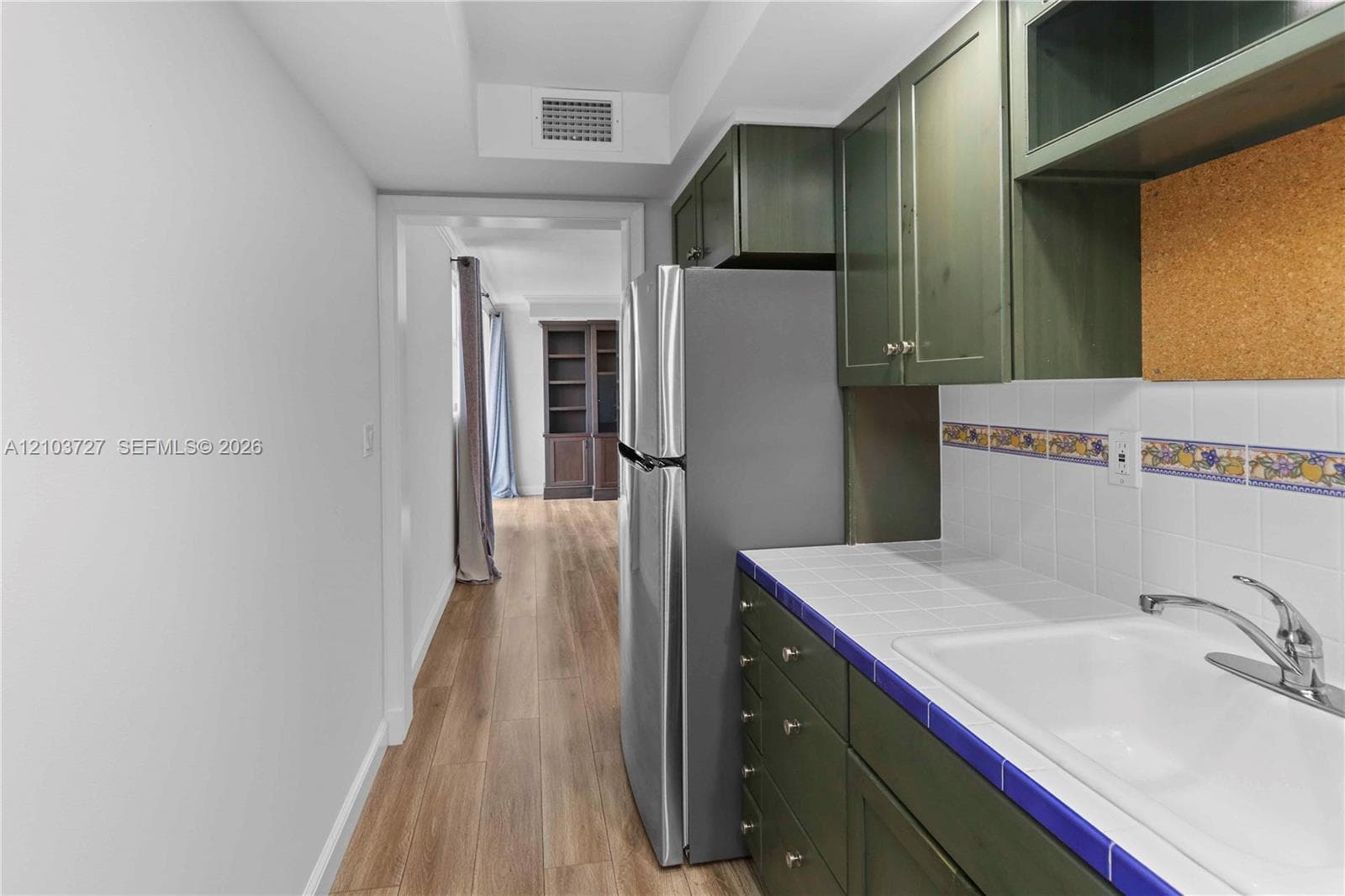 EASTERN PARKVIEW CONDO · #405 in North Miami Beach - Photo 6