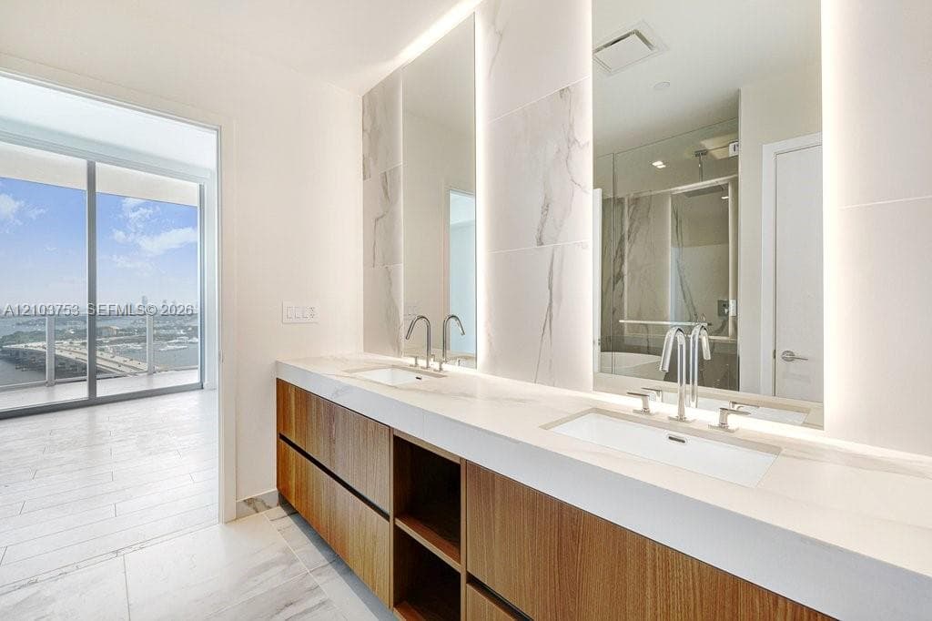 Casa Bella · #2805 in Miami - Photo 26