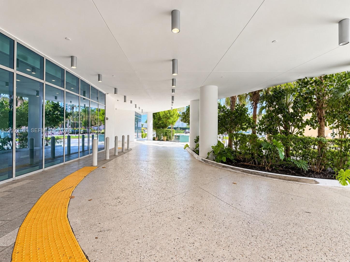Aurora · #1103 in Sunny Isles Beach - Photo 46