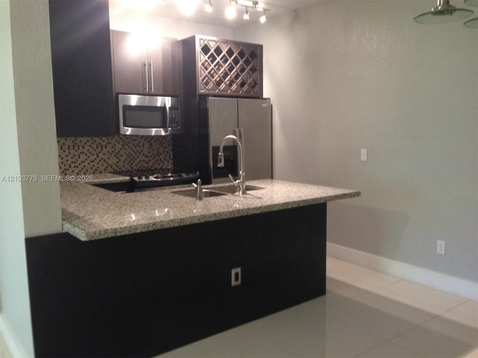 LA HACIENDA COUNTRY CLUB · #N in Hialeah - Photo 2