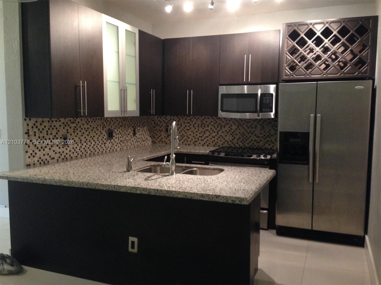 LA HACIENDA COUNTRY CLUB · #N in Hialeah - Photo 3