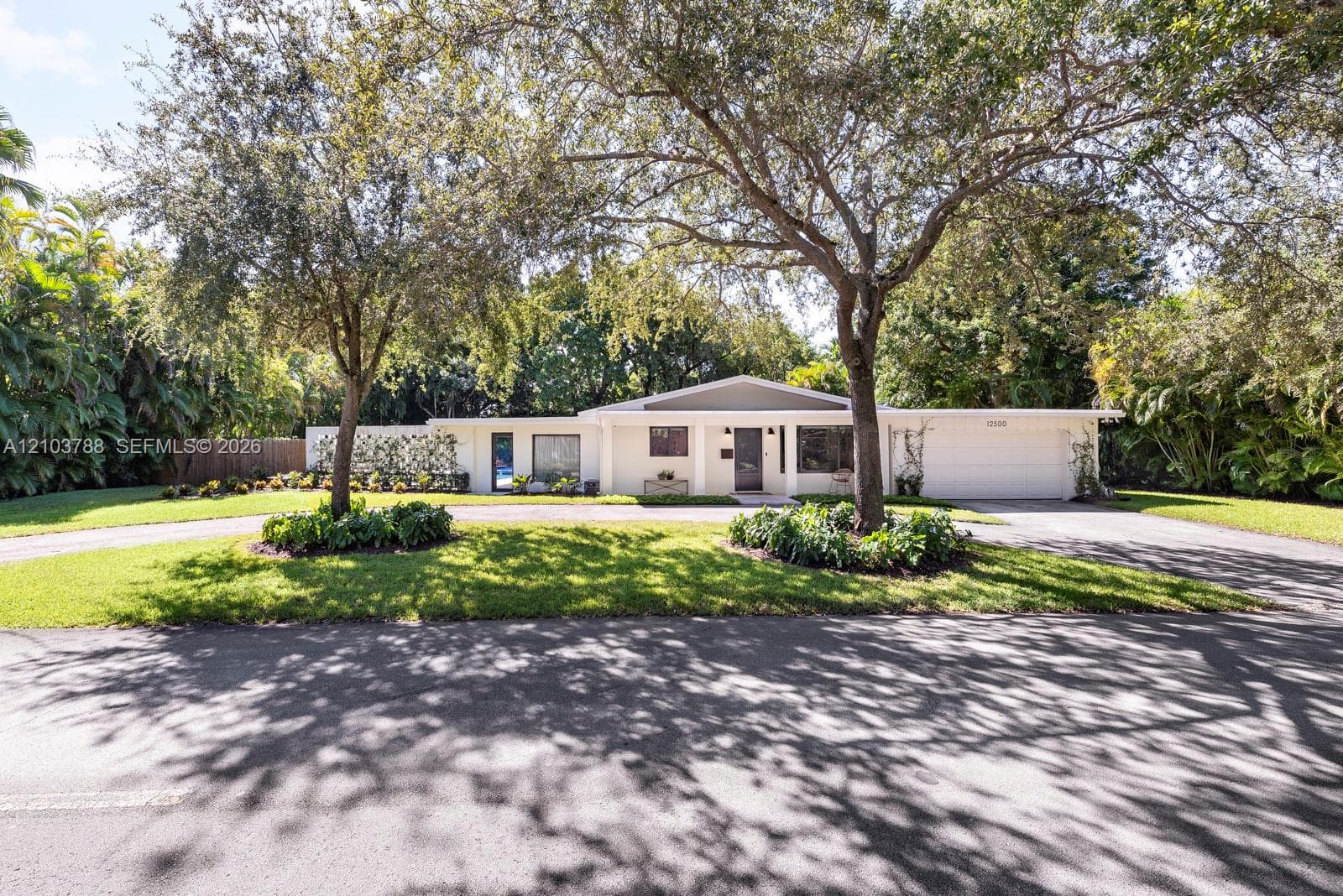 12500 SW 69th Ave photo 1