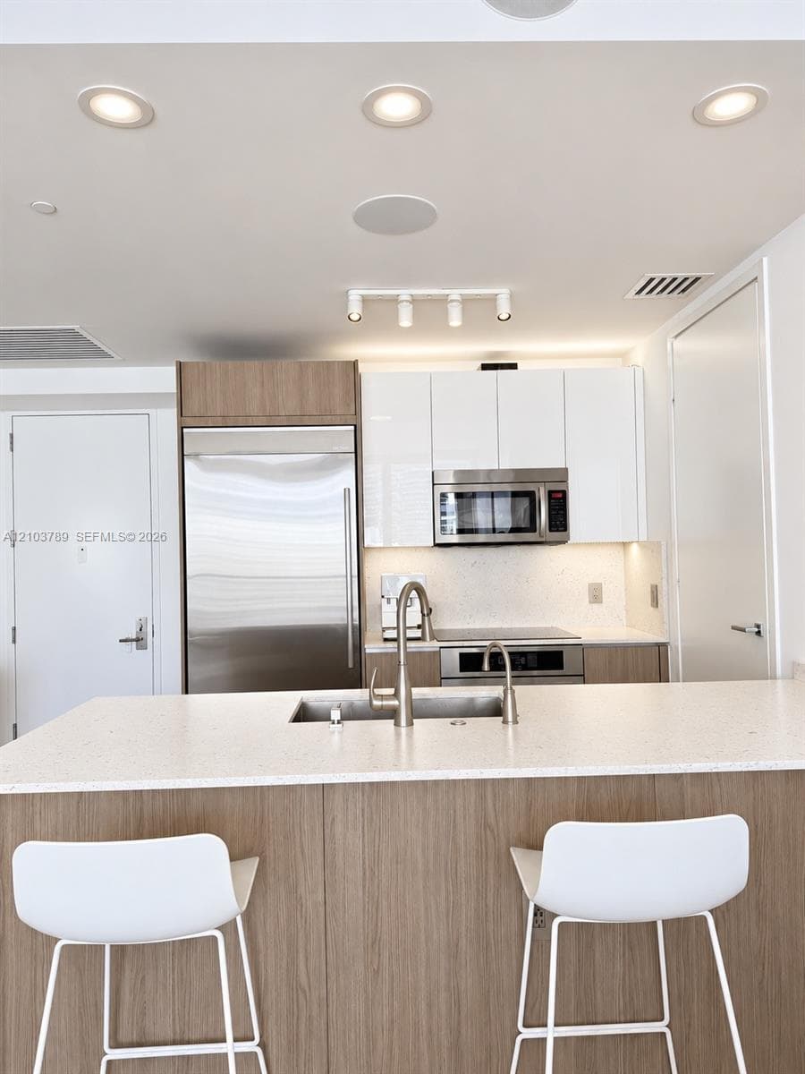 Brickell House · #3805 in Miami - Photo 16