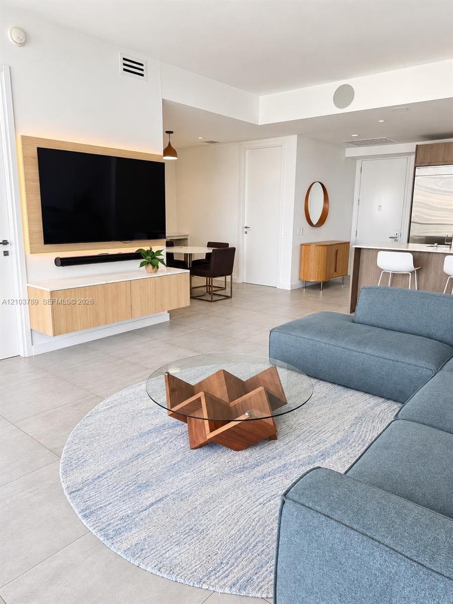 Brickell House · #3805 in Miami - Photo 5