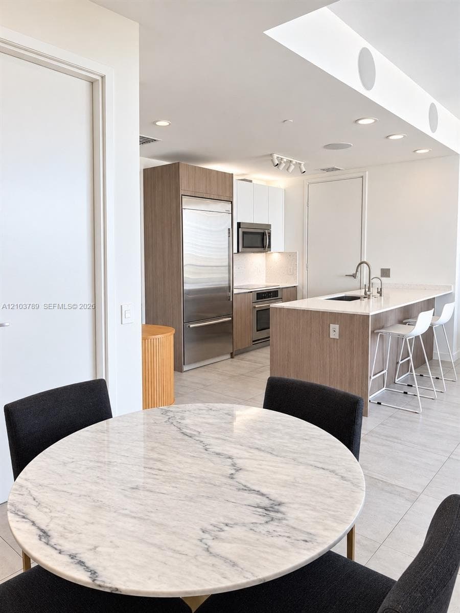 Brickell House · #3805 in Miami - Photo 10