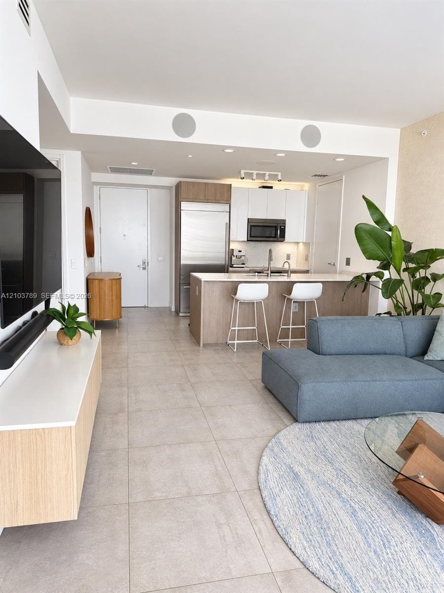 Brickell House · #3805 in Miami - Photo 4