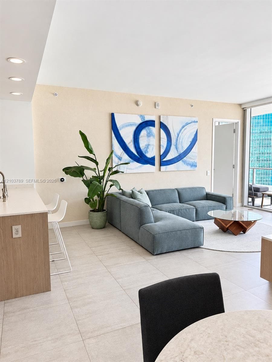 Brickell House · #3805 in Miami - Photo 8