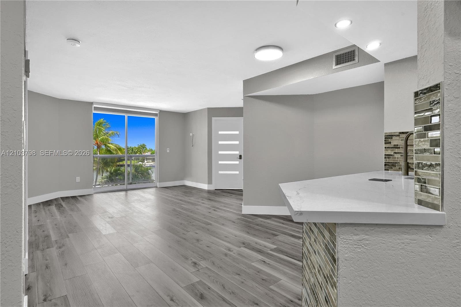 LA RIVE GAUCHE CONDO · #403 in Miami Beach - Photo 2