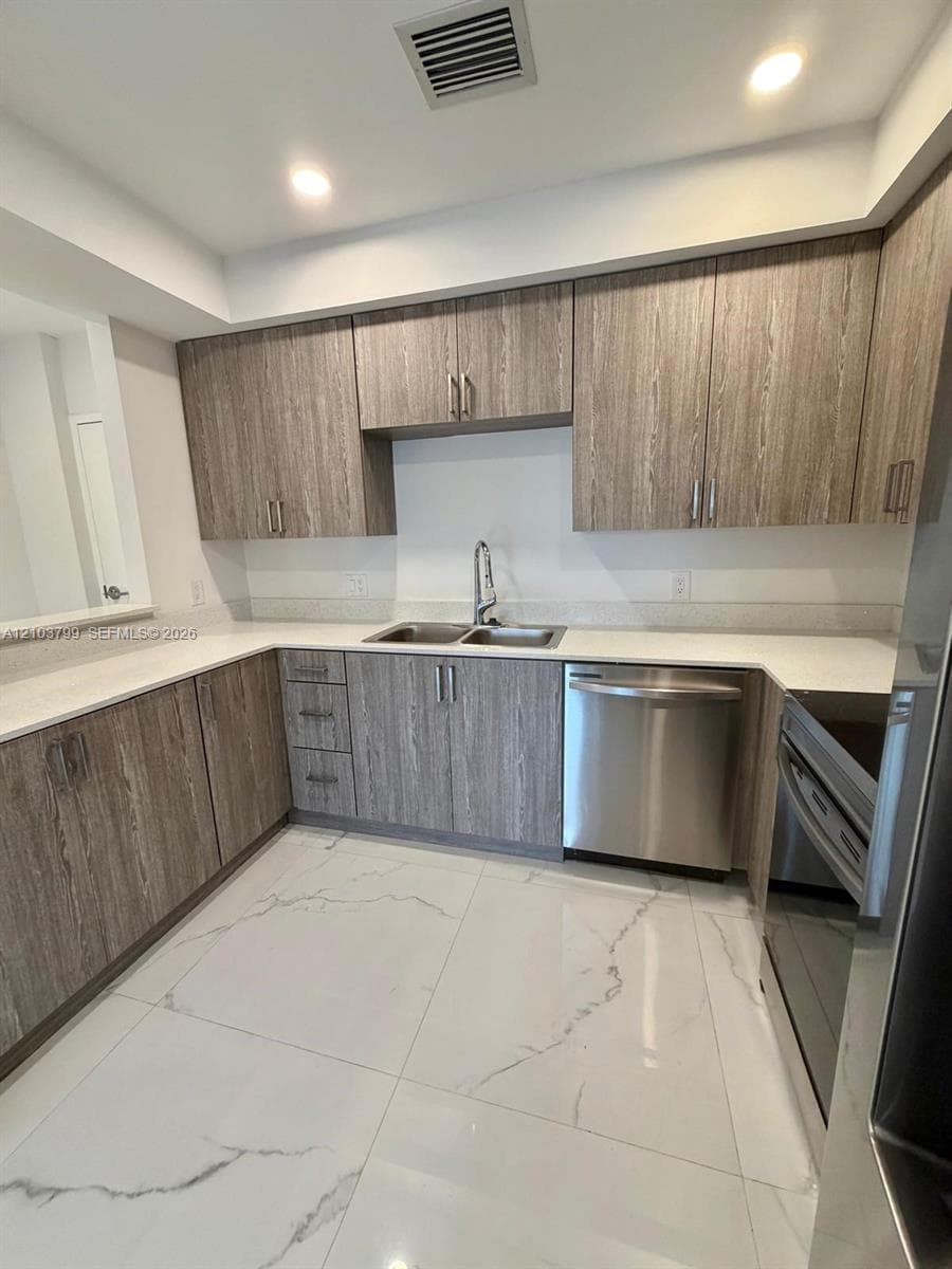 ISLANDS AT DORAL 1ST ADDI · #201 in Doral - Photo 19