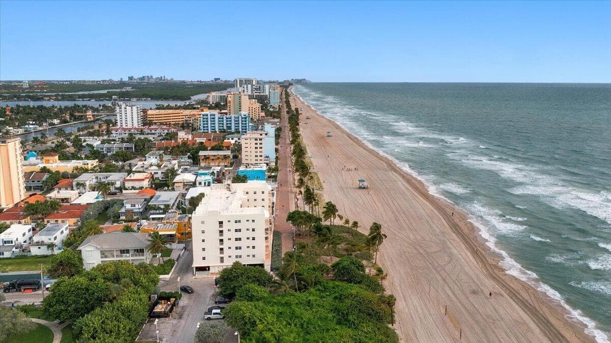 06-901 S Surf Rd, Hollywood, FL, 33019 -