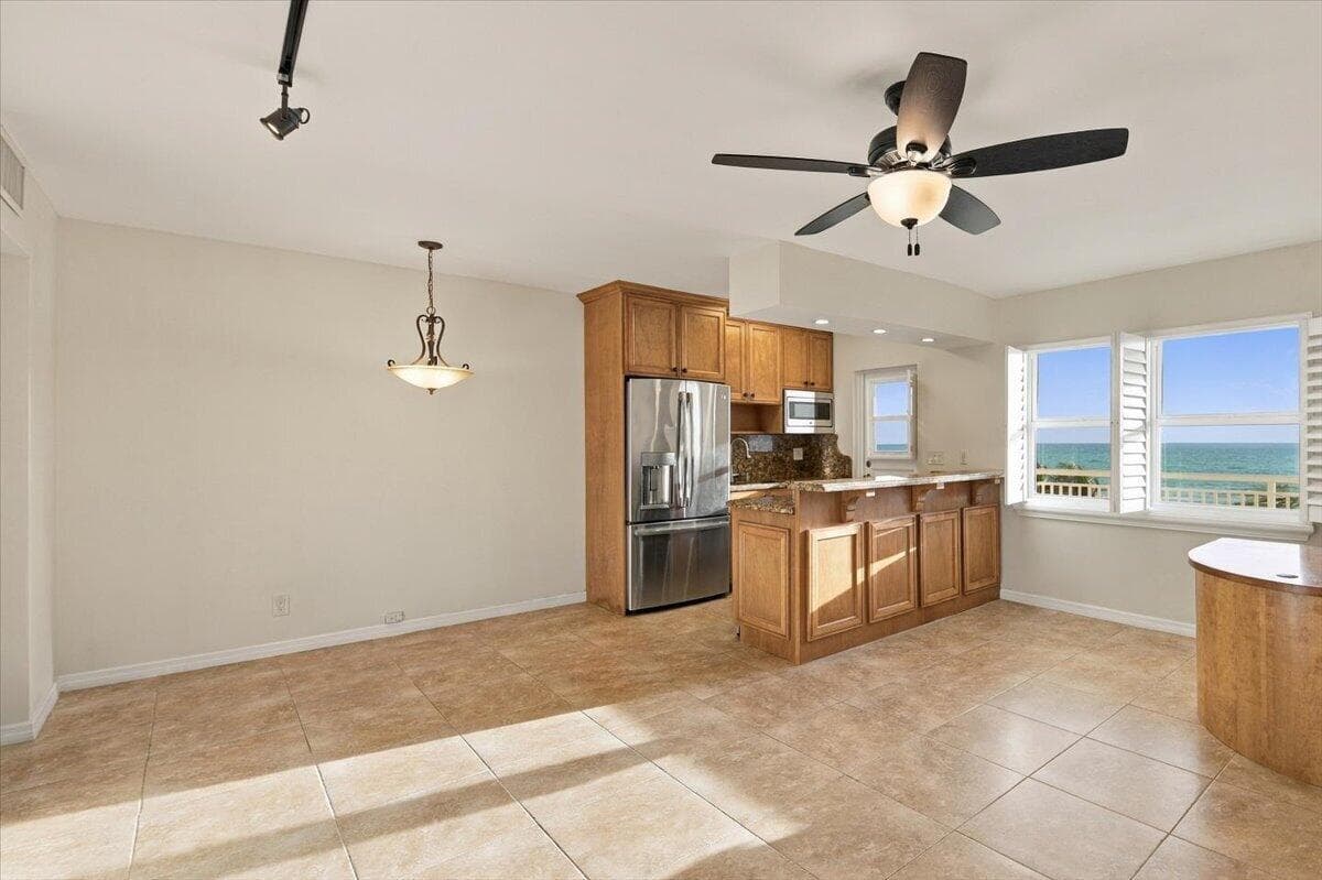16-901 S Surf Rd, Hollywood, FL, 33019 -