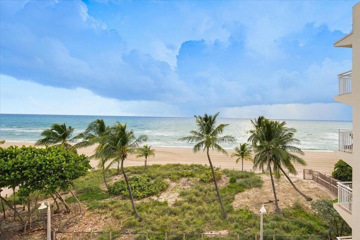 03-901 S Surf Rd, Hollywood, FL, 33019 -