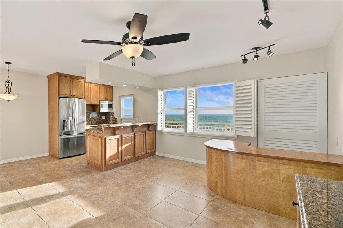 17-901 S Surf Rd, Hollywood, FL, 33019 -
