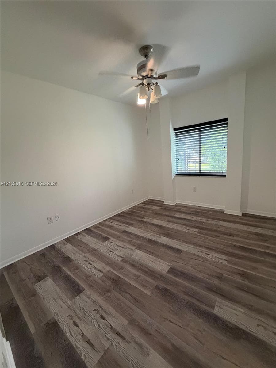 2408 NE 135th St #2408 photo 20