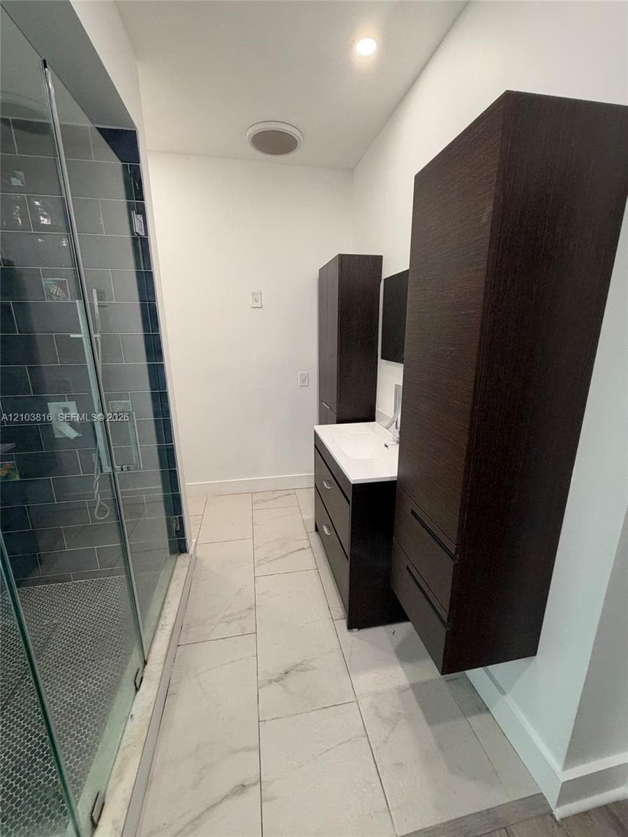 2408 NE 135th St #2408 photo 14