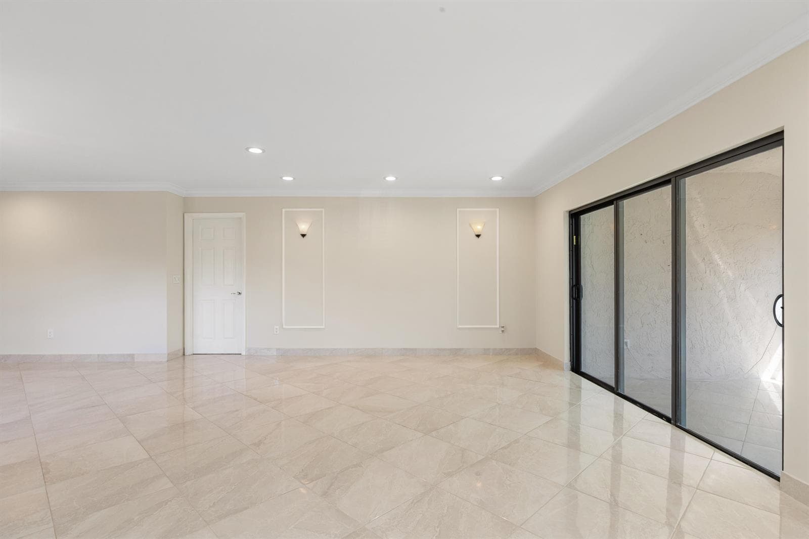 LIVING IMPACT DOORS