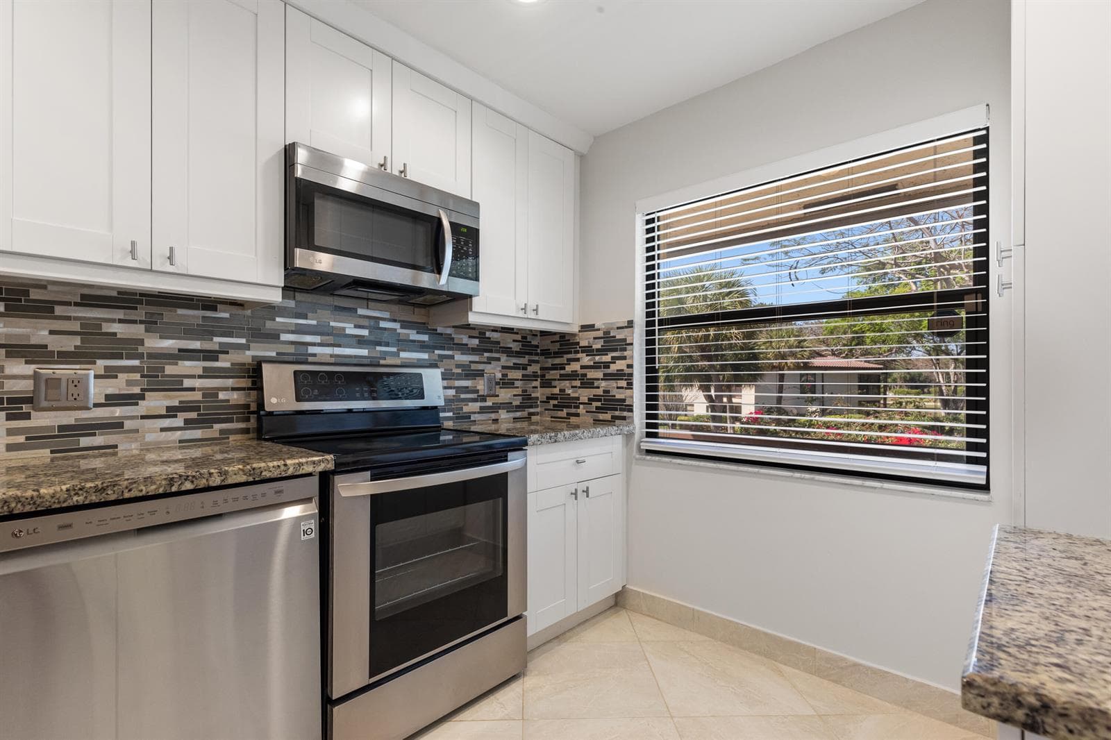 KITCHEN LG Appliances