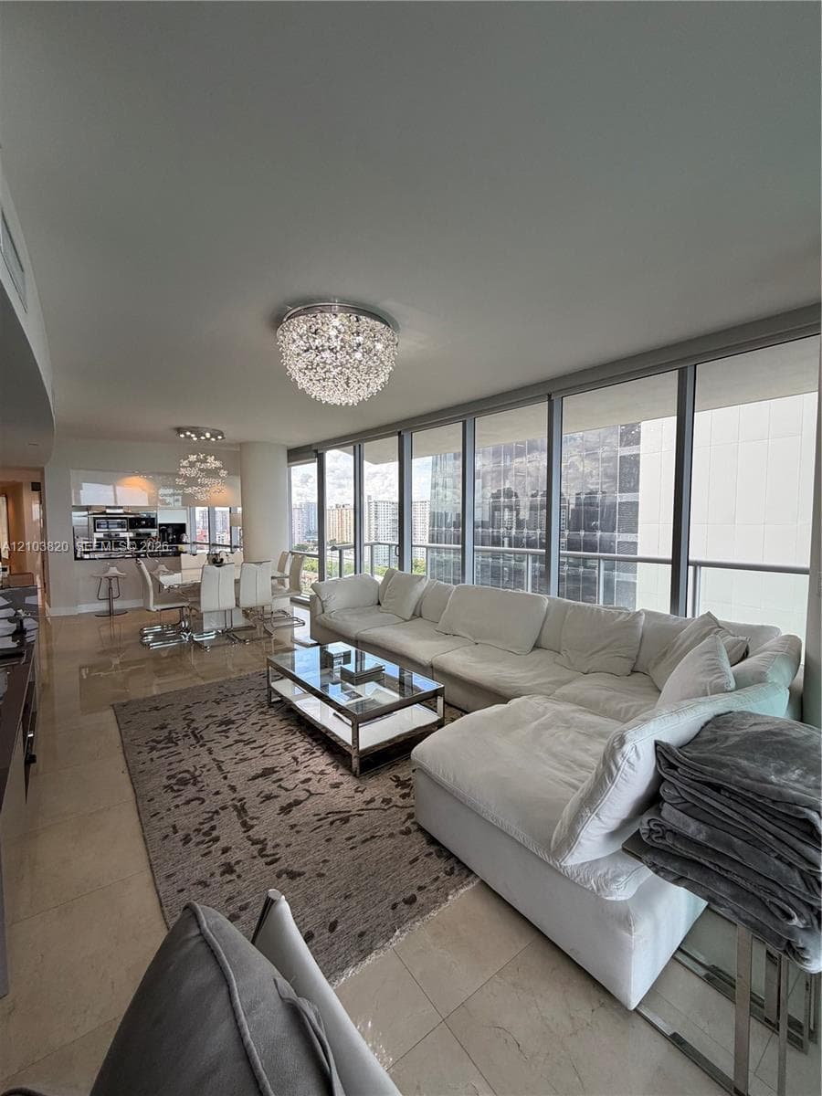 Jade Ocean · #1608 in Sunny Isles Beach - Photo 8