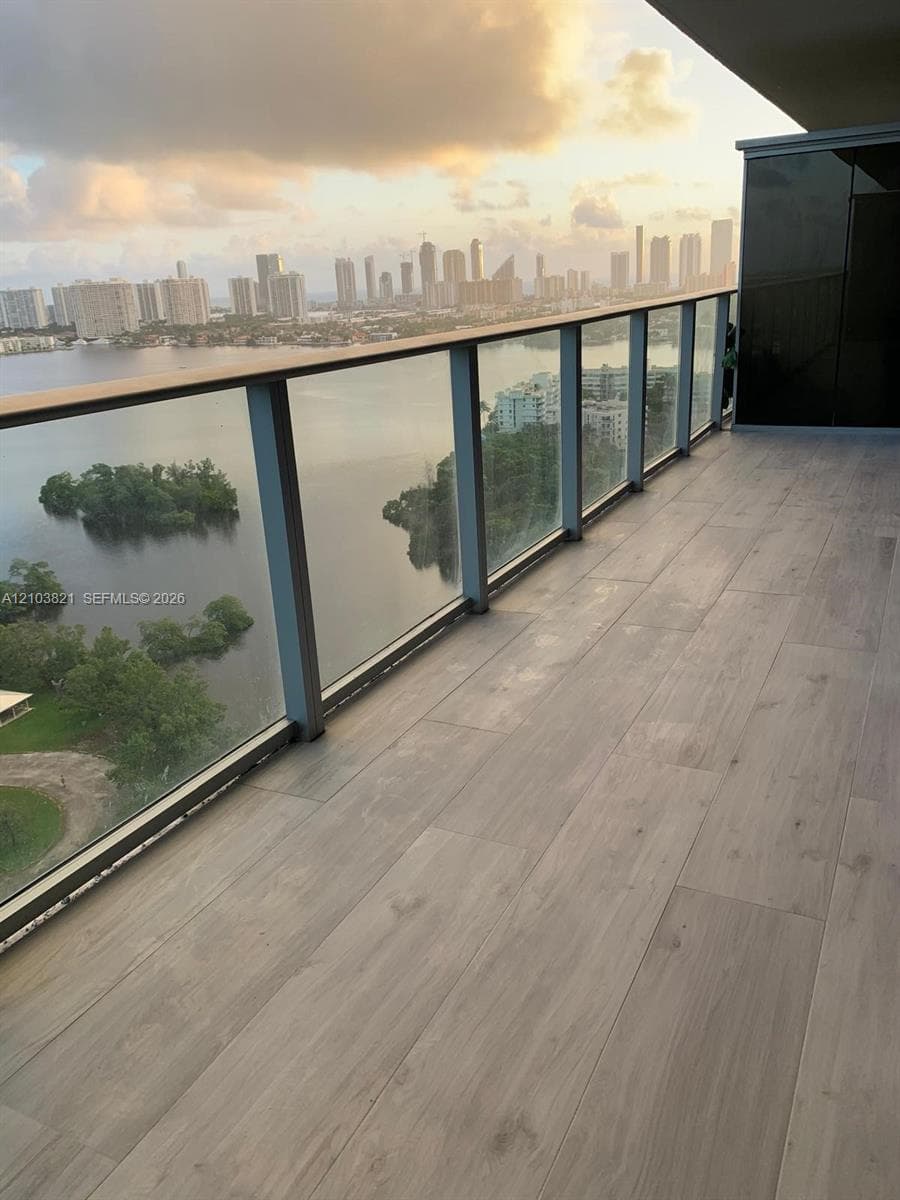 THE HARBOUR NORTH CONDO · #2302 in North Miami Beach - Photo 15