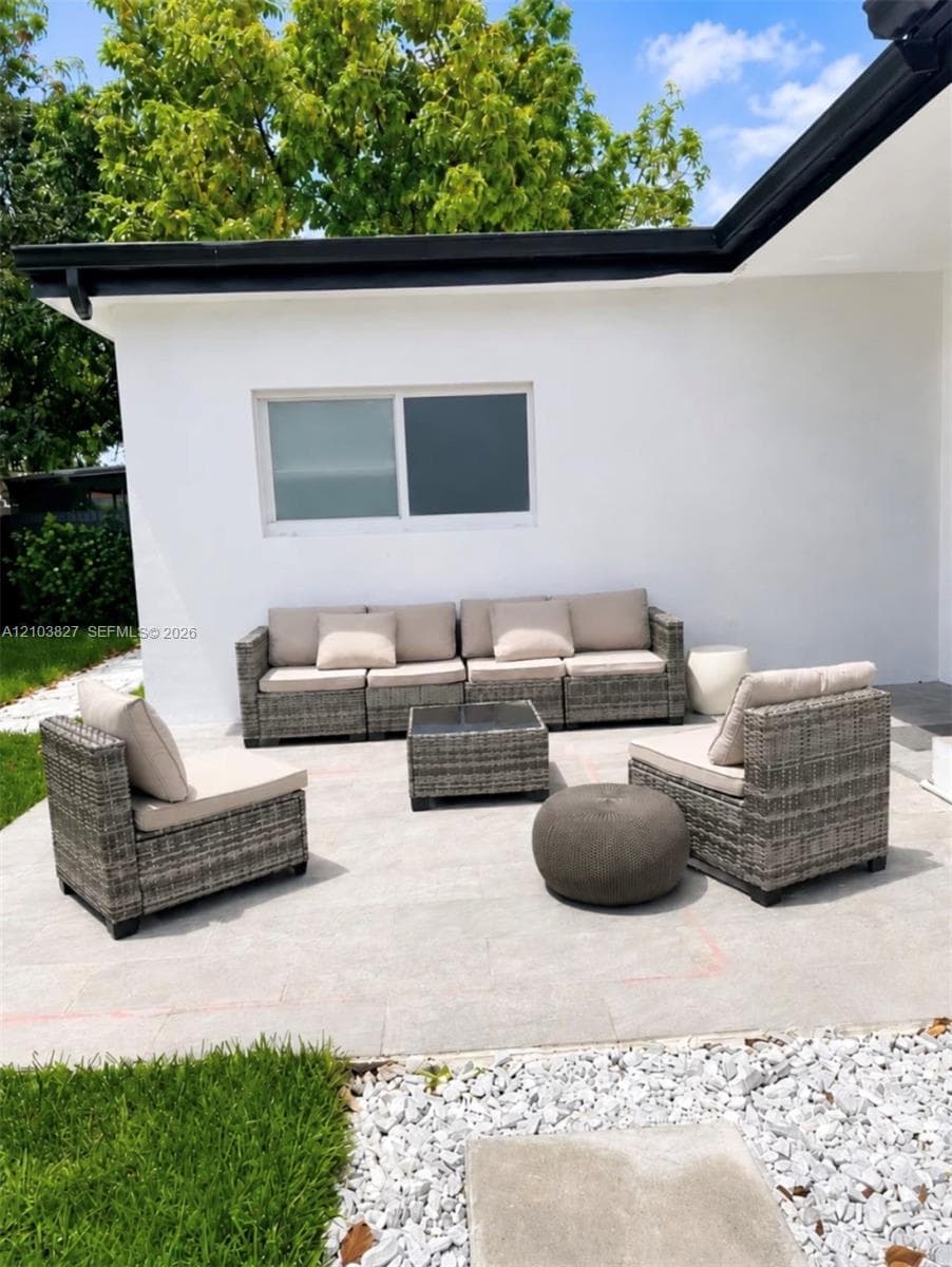 1530 SW 24th Ave photo 22
