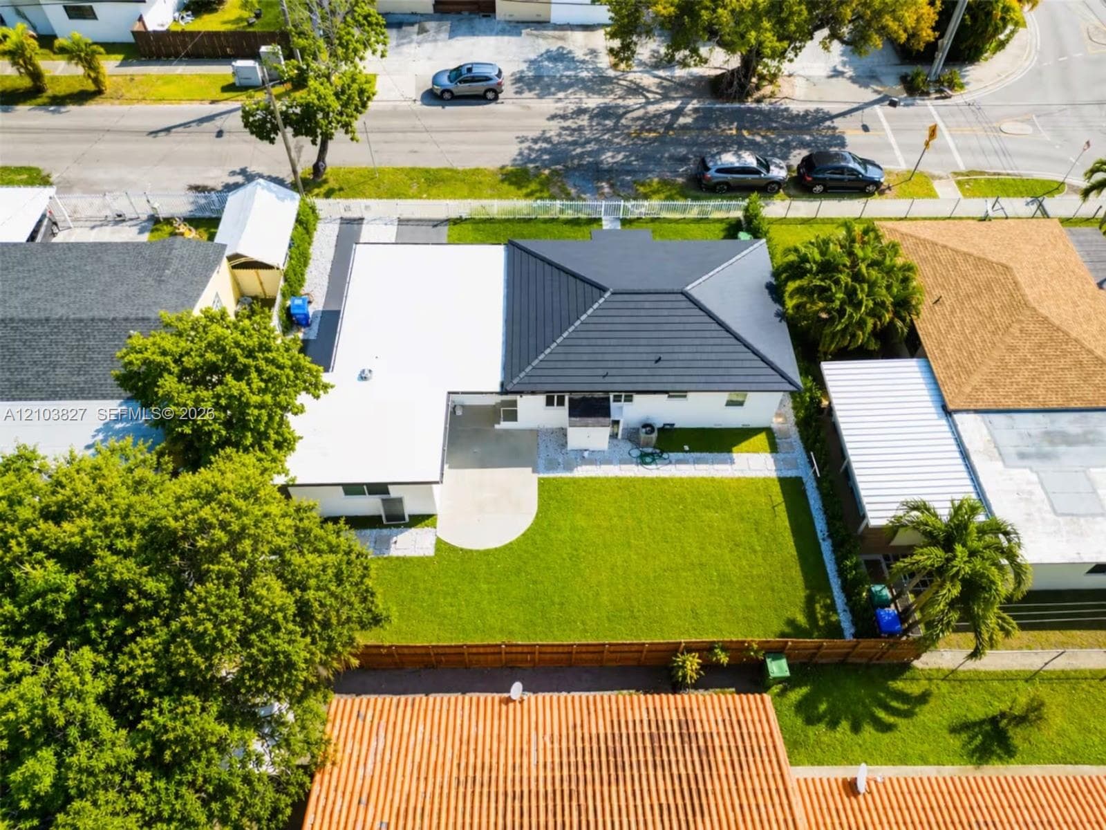 1530 SW 24th Ave photo 29