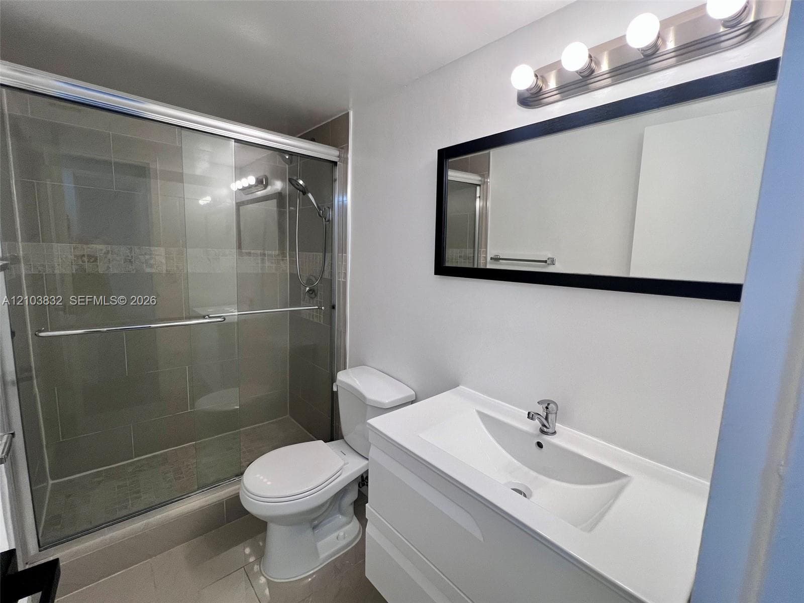 KEYSTONE TOWERS CONDO · #810 in North Miami - Photo 8