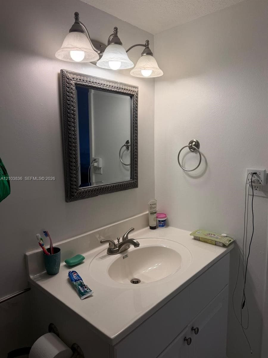 CLIFTON CONDO · #1201 in Hallandale Beach - Photo 11
