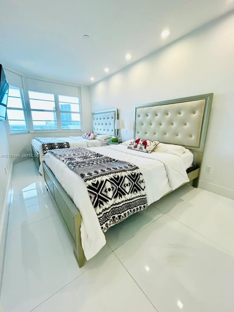 The Decoplage · #1645 in Miami Beach - Photo 6