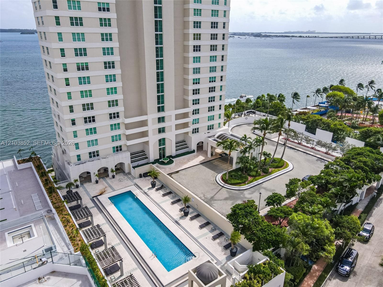 St Louis · #1804 in Miami - Photo 31
