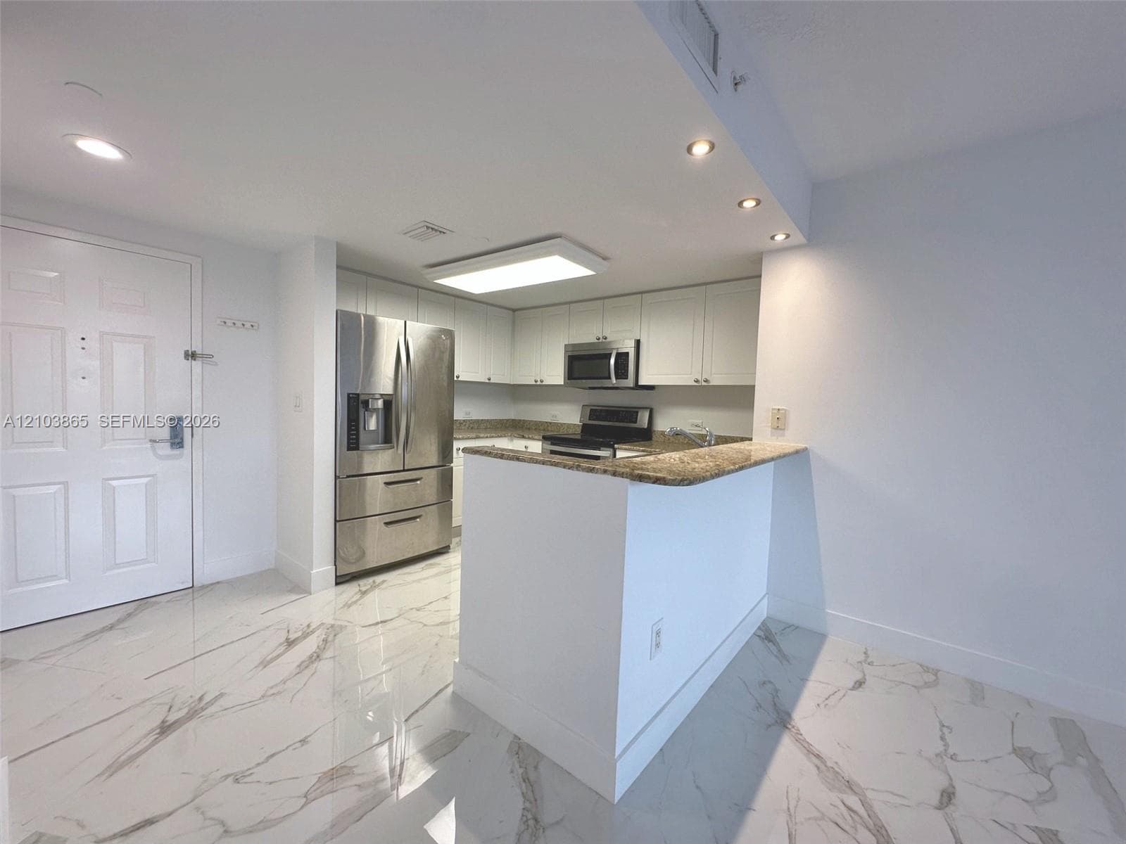 TURNBERRY ON THE GREEN CO · #406 in Aventura - Photo 6