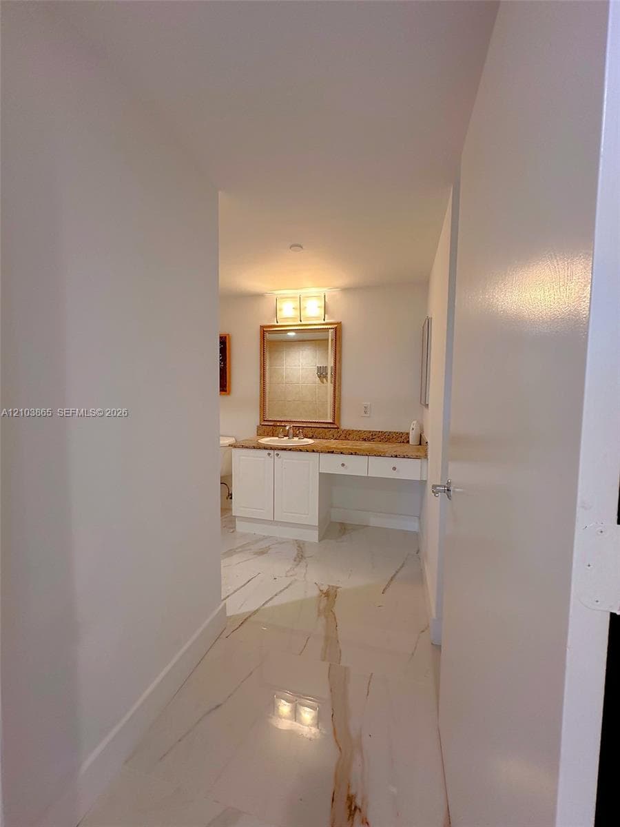 TURNBERRY ON THE GREEN CO · #406 in Aventura - Photo 17