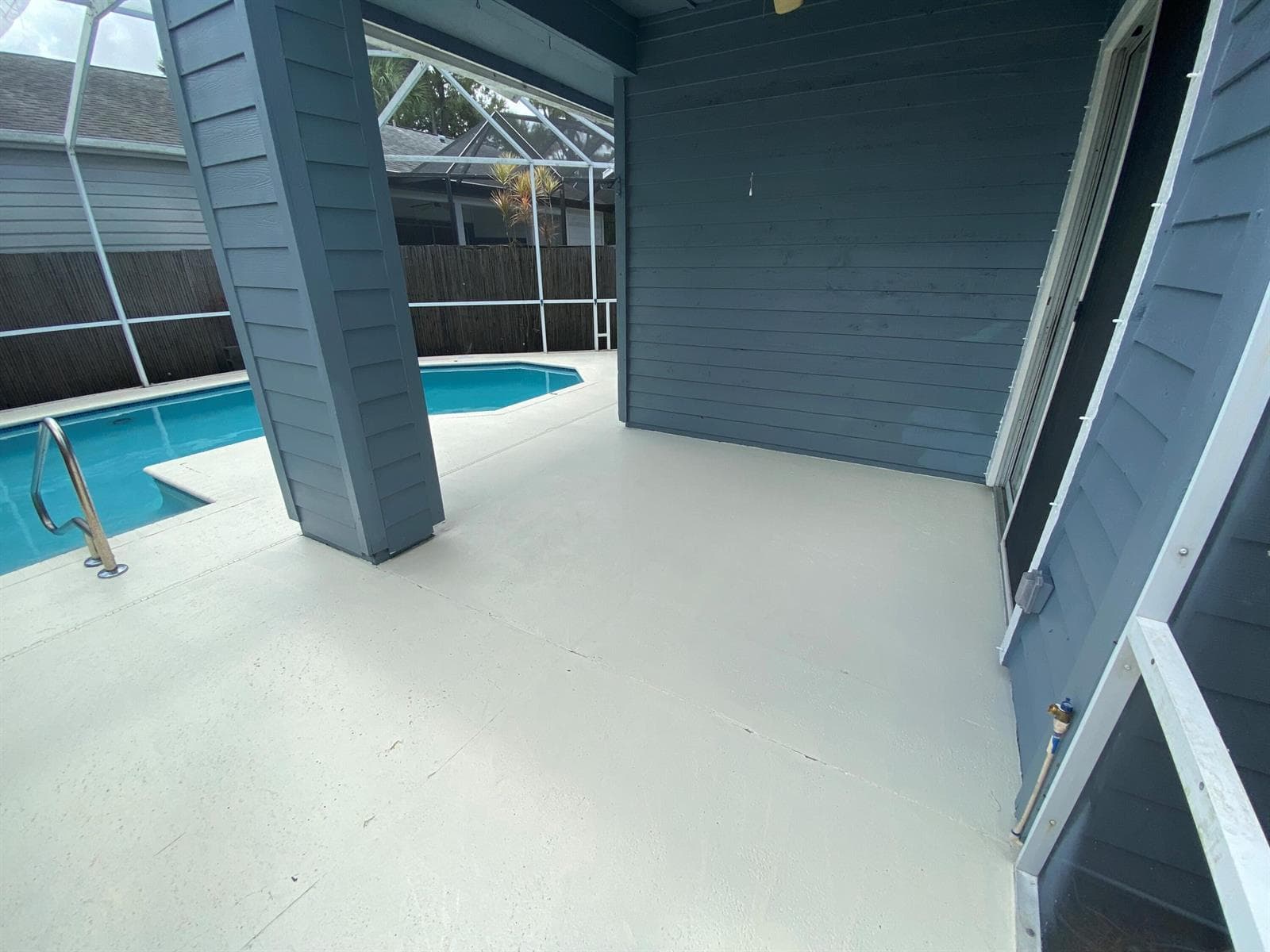 963 Rd Parrot Patio