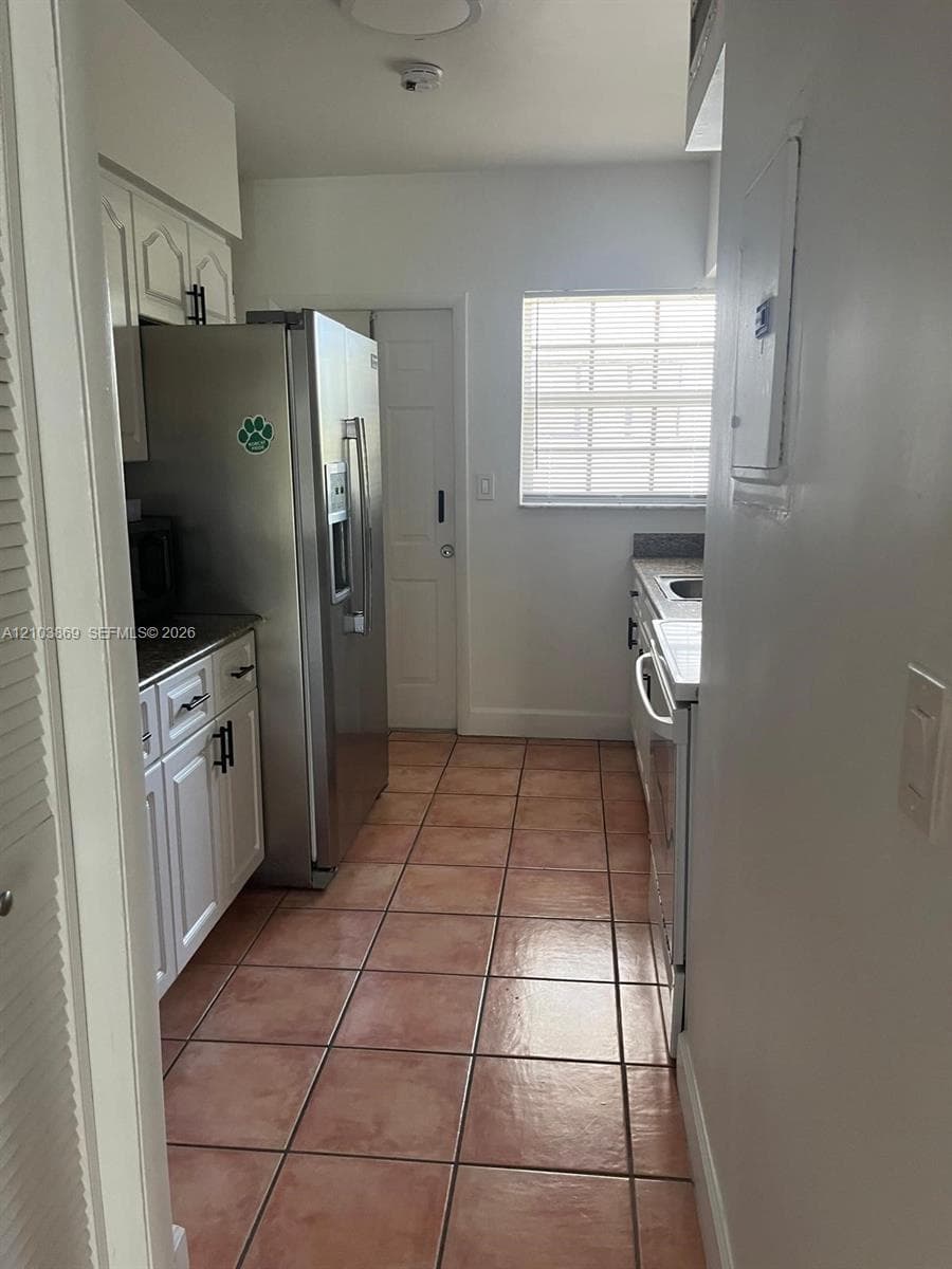 SOUTHERN STAR CONDO · #24 in Bay Harbor Islands - Photo 4