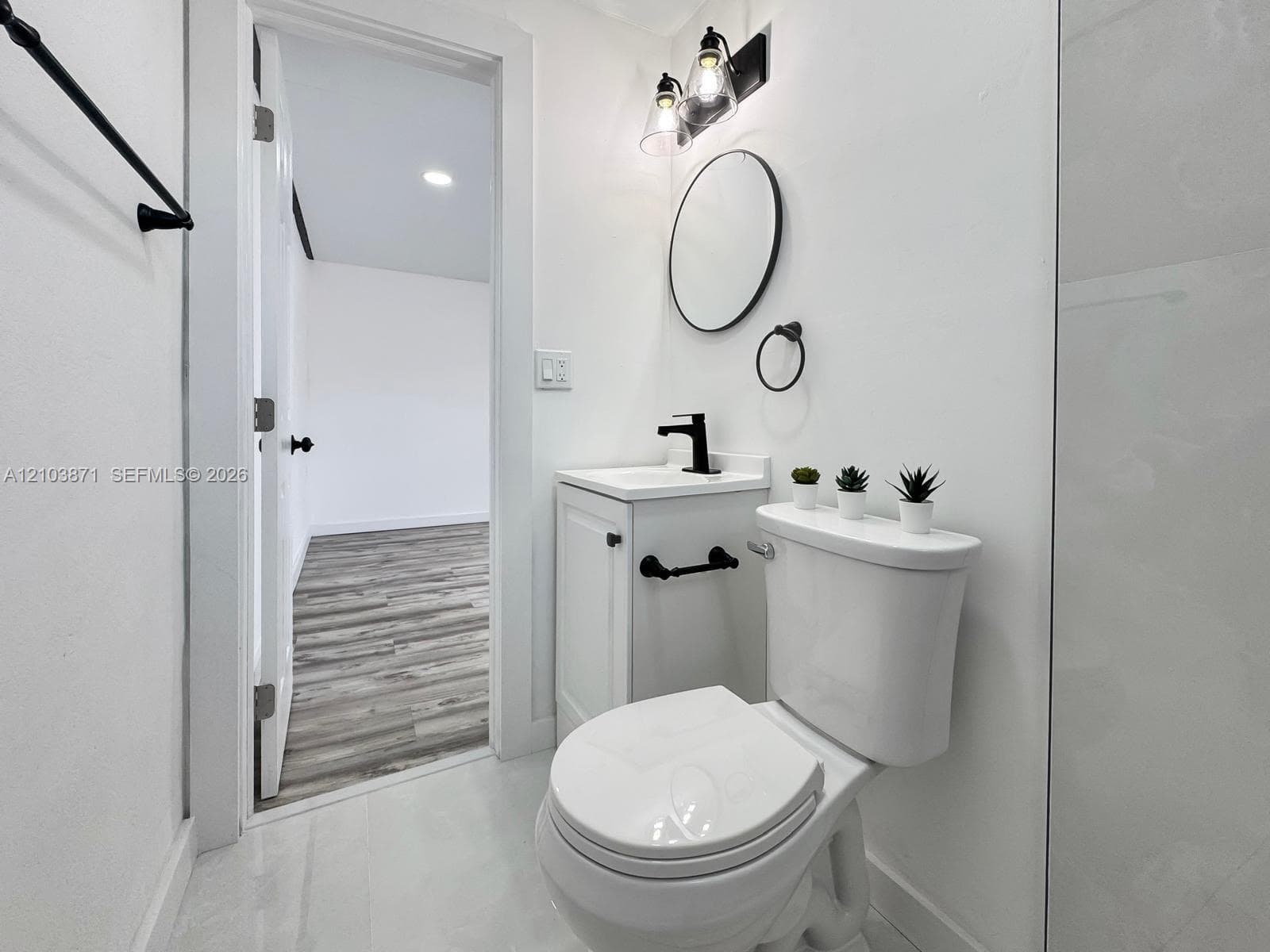 GOLDEN EAGLE ESTATES SEC · #1 in Hialeah Gardens - Photo 3