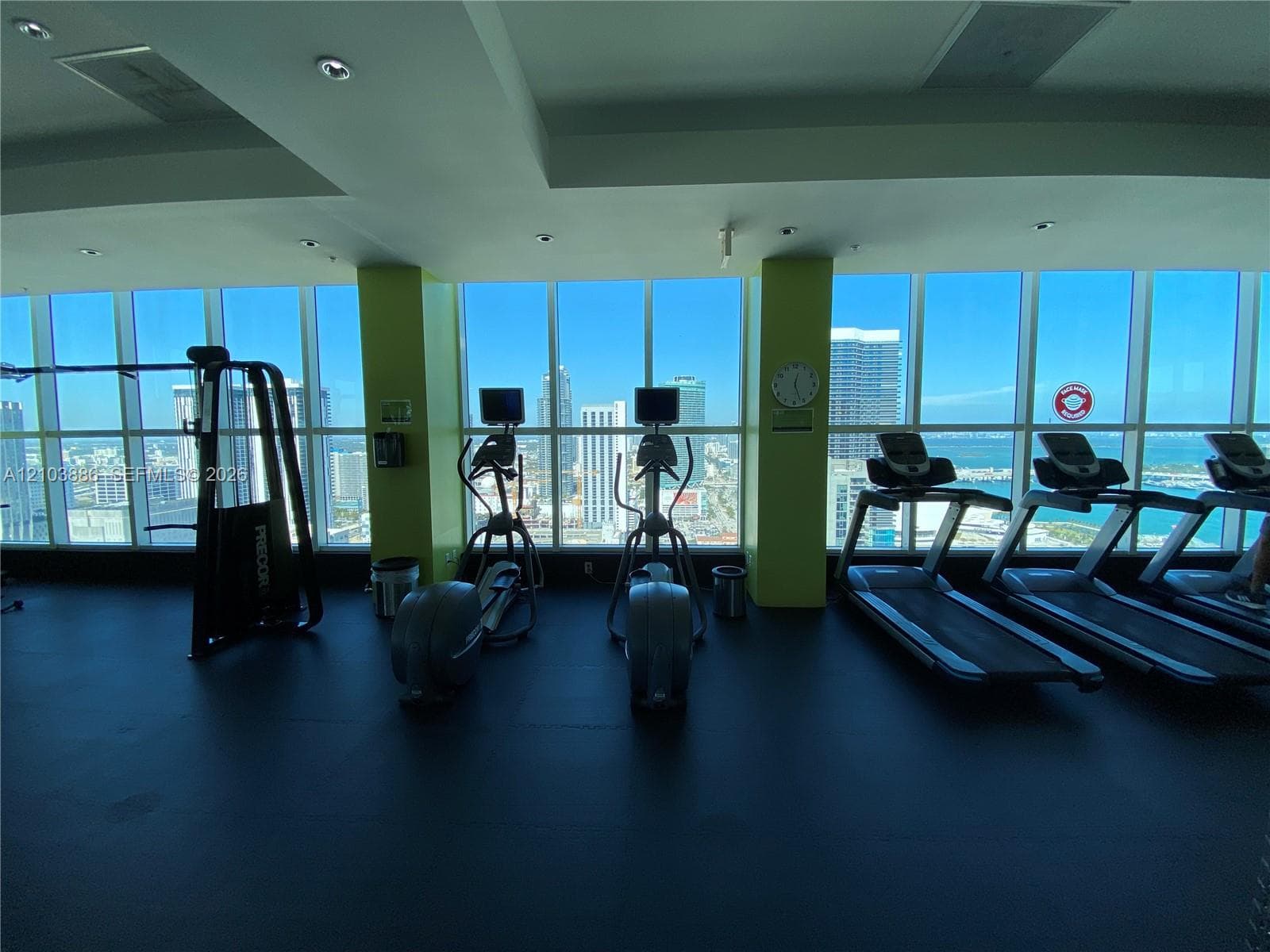 Loft Downtown II · #2517 in Miami - Photo 9