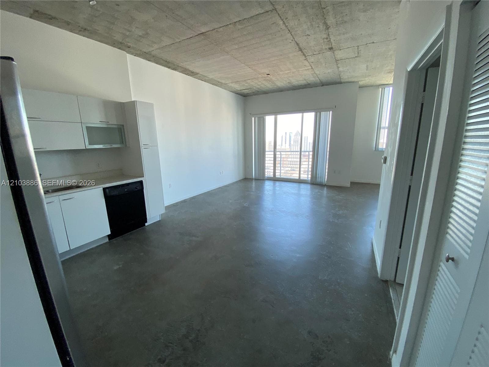 Loft Downtown II · #2517 in Miami - Photo 4