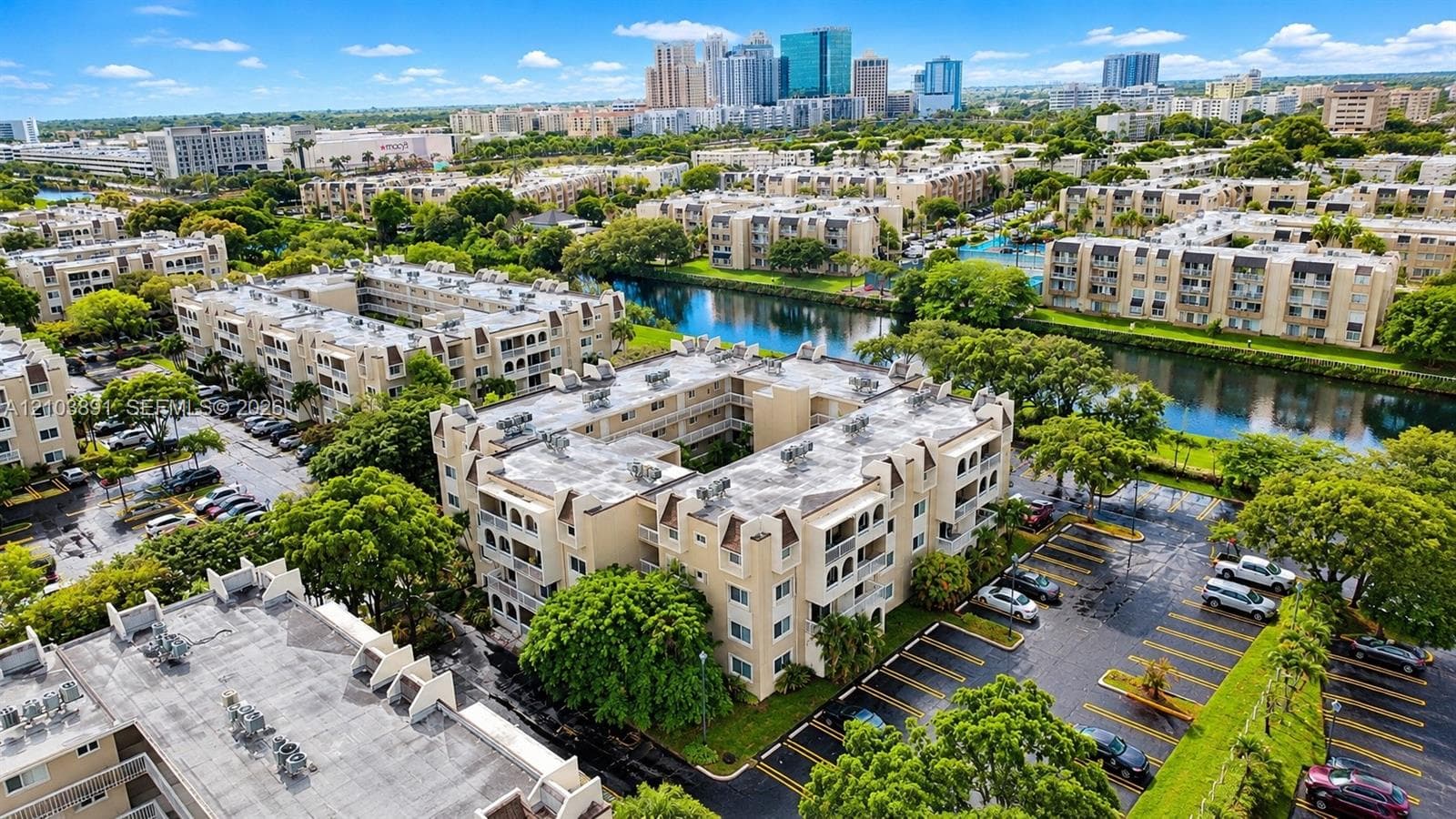VILLAGE OF KINGS CREEK CO · #P-110 in Miami - Photo 17