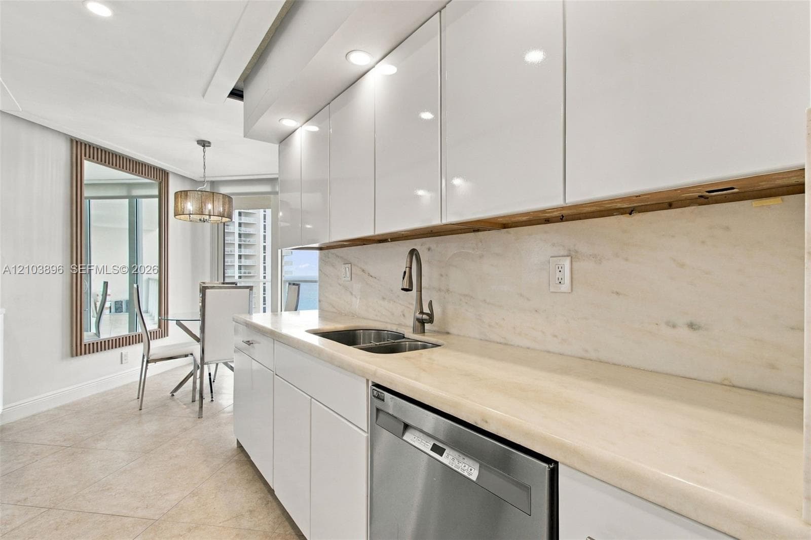 Oceania III · #2235 in Sunny Isles Beach - Photo 16