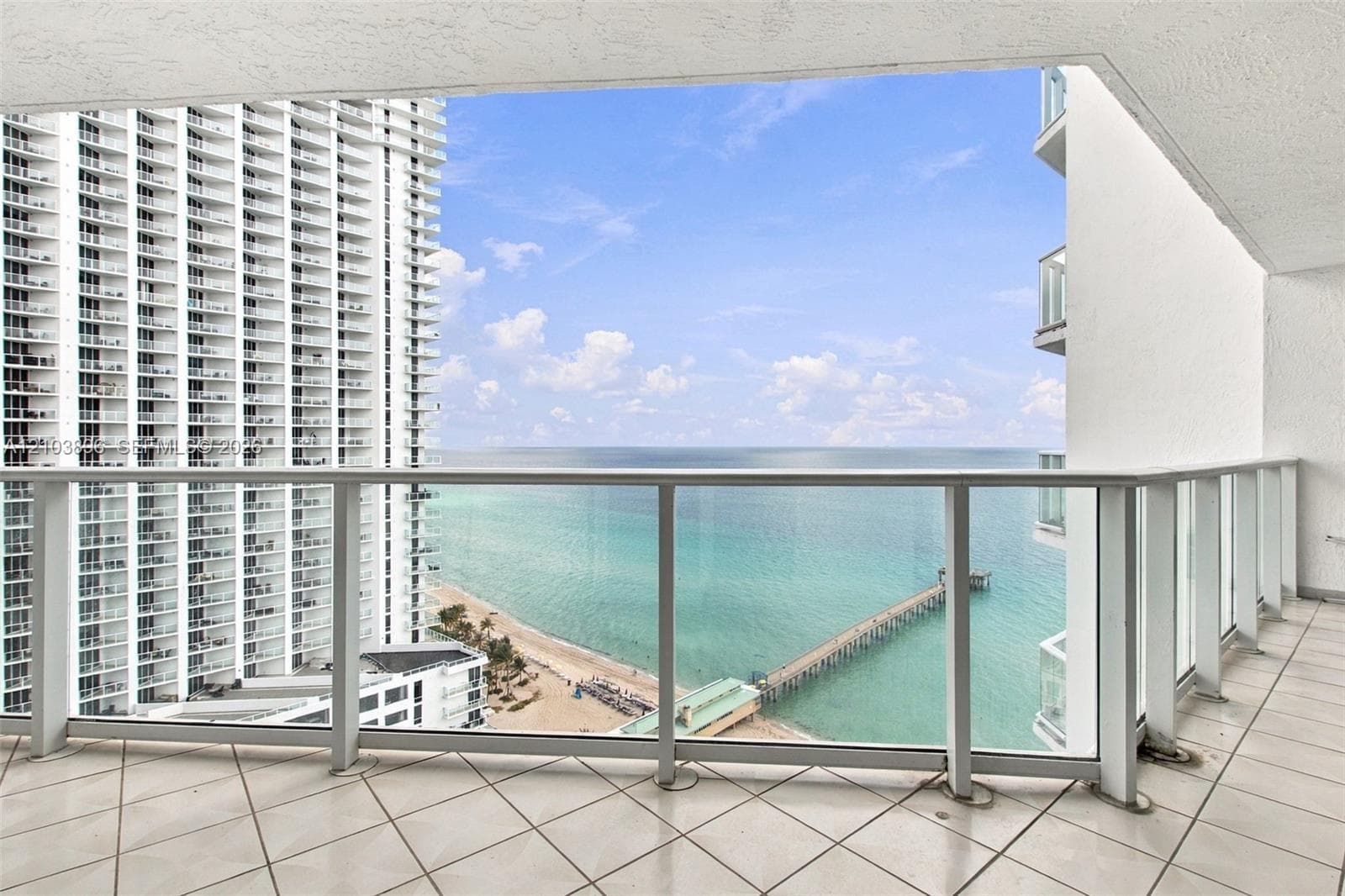 Oceania III · #2235 in Sunny Isles Beach - Photo 5