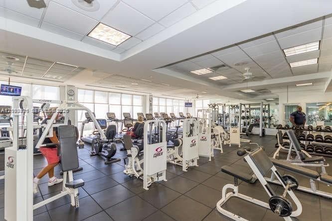 Oceania III · #2235 in Sunny Isles Beach - Photo 40